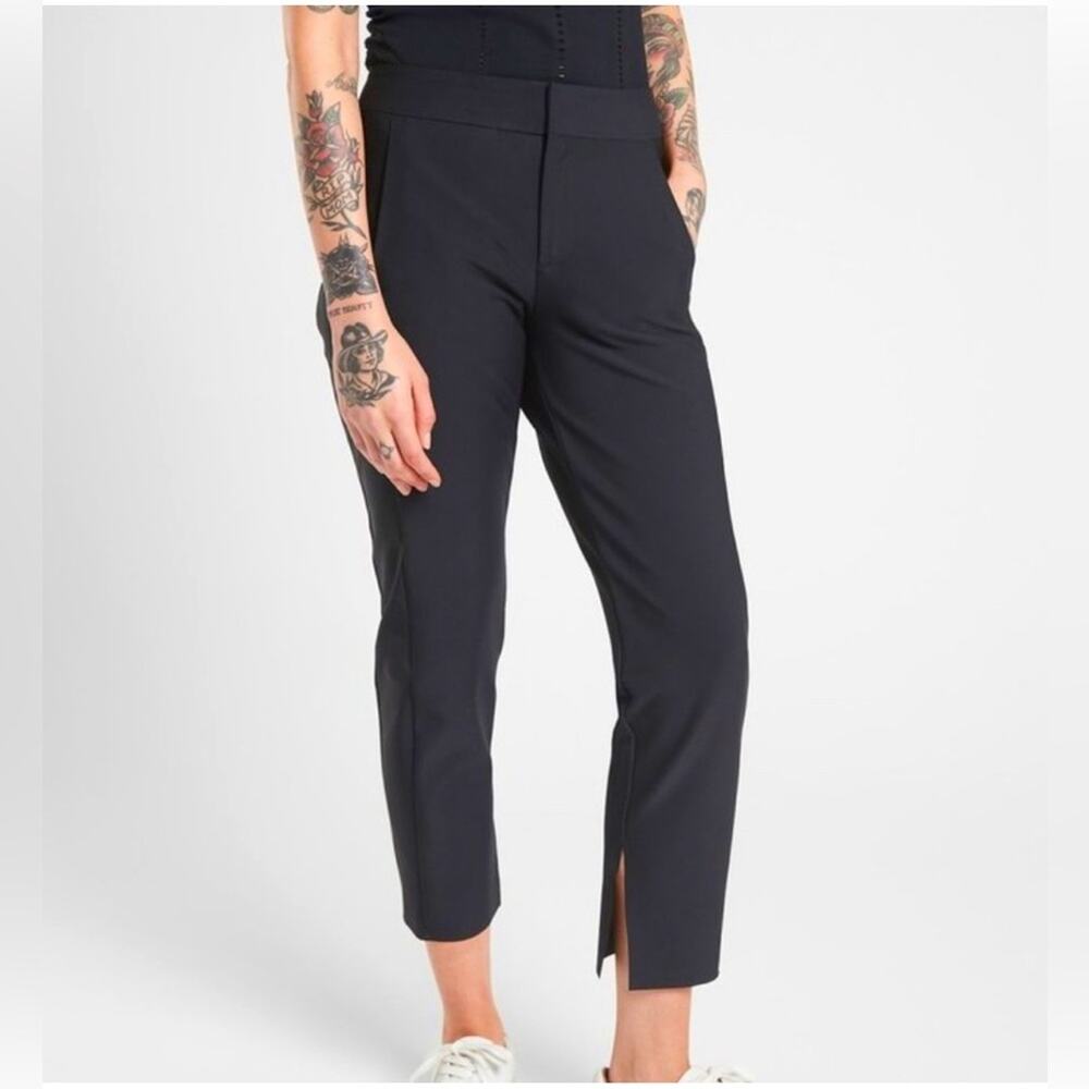 Athleta Stellar Crop Trouser  Pants Black Luna Fabric , size 4P